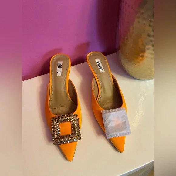 NWT- BIBI LOU Shoes - Picture 3 of 8